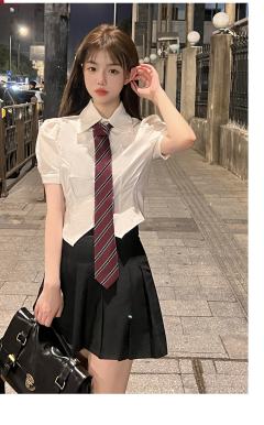 辣妹收腰衬衫-资料图