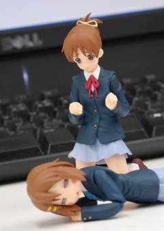 figma#EX-004 平泽忧 校服ver.-资料图