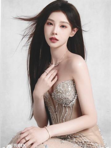 由淼 上海时装周生写ver.F