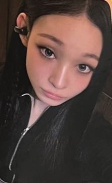 bose耳机代言卡 妮