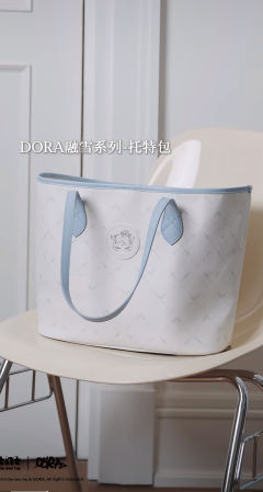 C-皮革托特包（蓝色）