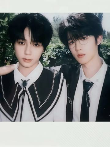 突围合照拍立得 俊臣橹杰