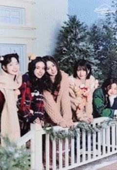 冬日快闪随机卡 桃效豆彩瑜 ver.C