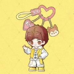 idoll玩偶挂链个人款 2