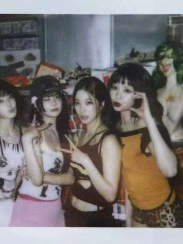 快闪满额拍立得 团