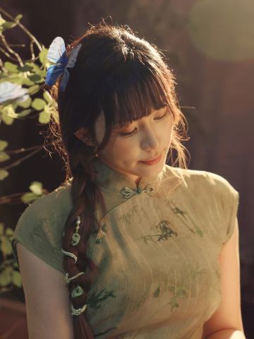 陈嘉意 柔光垂辫