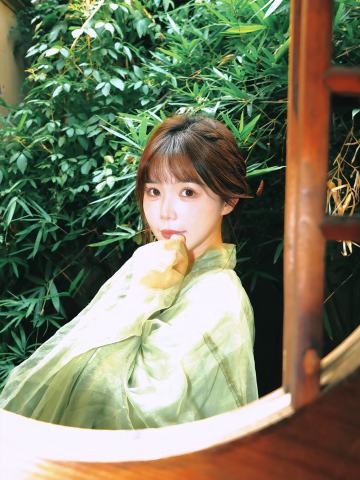 桂楚楚 竹窗青衣