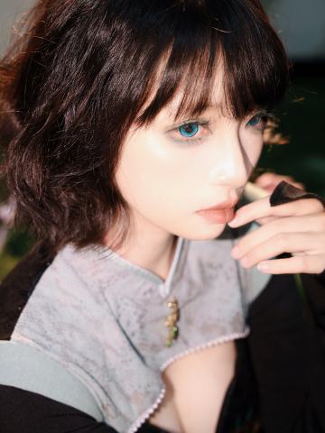 王晓阳 幽容微触