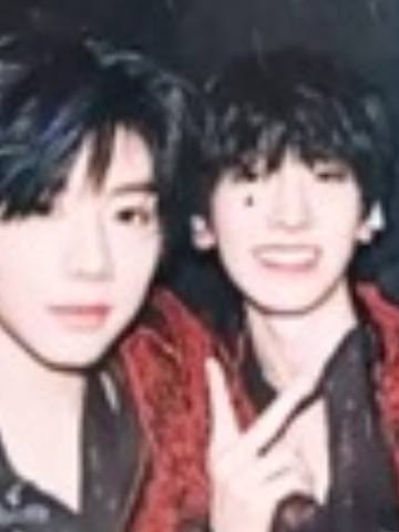 肆意少年见面会家族款双人小卡 奇函奕恒