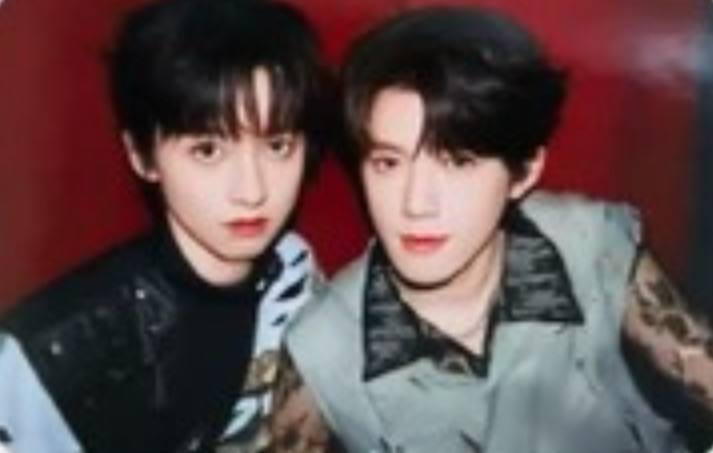 肆意少年见面会家族款双人小卡 俊臣涵博