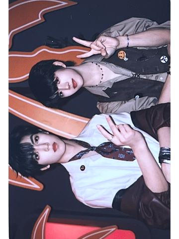 突围合照小卡 桂源函瑞