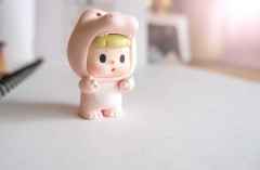 不二粉鳄鱼限定吊卡-资料图