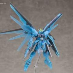 FREEDOM完全生产限定盘 HGCE ZGMF-X10A 自由高达 偏光透明-资料图