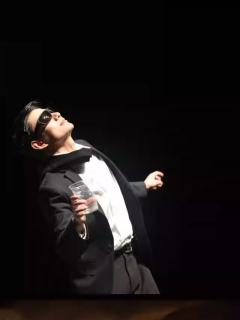 独角戏《桃子先生》-资料图