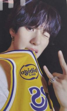 ms香港蛋糕店 安 咬衣服ver.