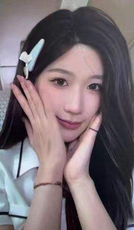 闫娜《新学季》自拍小卡 ver.B