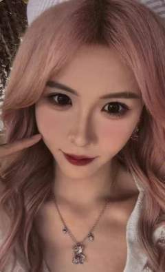 王秭歆《新学季》自拍小卡 ver.A