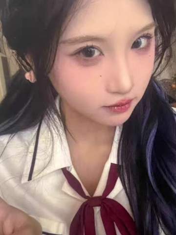 朱瑞缘《新学季》自拍小卡 ver.A