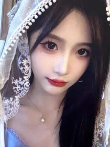 王语晨《新学季》自拍小卡 ver.A