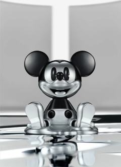 颜料米奇-资料图