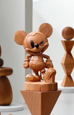 颜料米奇-资料图