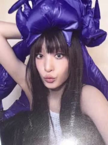 快闪拉链卫衣卡