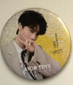 AYORTOYS兔闪闪吧唧