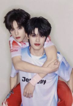 2025夏日运动会双人卡 张极俊臣