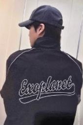 场周夹克卡 开-资料图