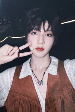 肆意少年见面会家族款单人小卡 子宸ver.B