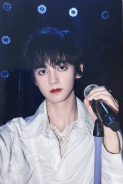 肆意少年见面会家族款单人小卡 涵博ver.B