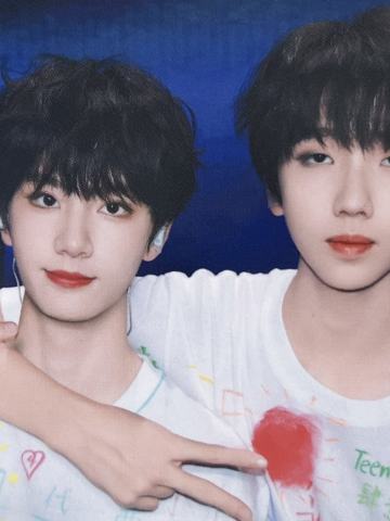 肆意少年见面会家族款双人小卡 玮辰煜东