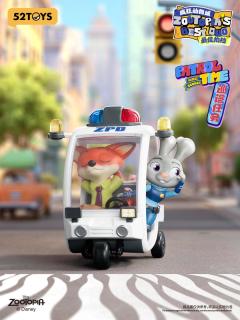 警局拍档-资料图