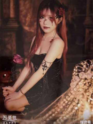 陈俞希《鬼影重重》万圣节主题生写ver.A