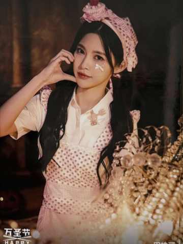 田姝丽《鬼影重重》万圣节主题生写ver.A