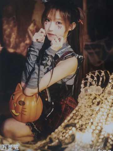 王思予《鬼影重重》万圣节主题生写ver.B