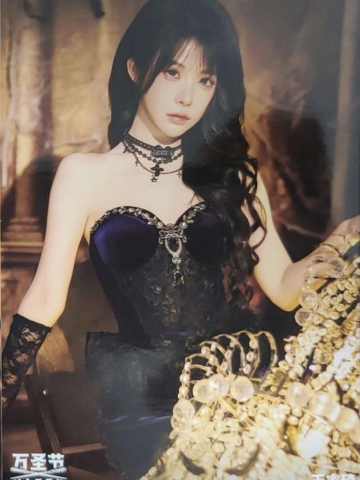 王睿琦《鬼影重重》万圣节主题生写ver.A