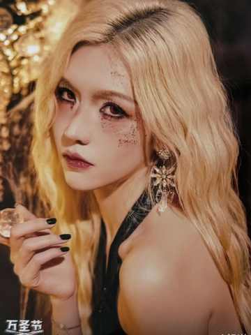 叶舒淇《鬼影重重》万圣节主题生写ver.B