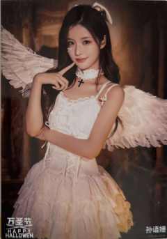 孙语姗《鬼影重重》万圣节主题生写ver.A