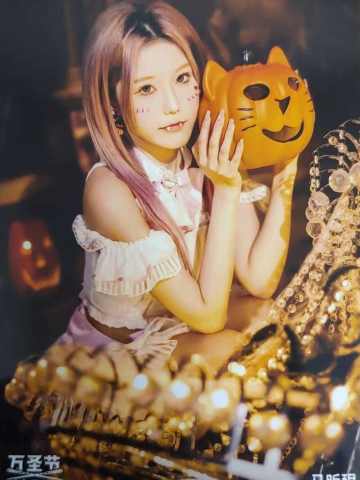 马昕玥《鬼影重重》万圣节主题生写ver.A