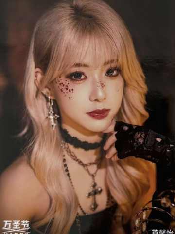 芦馨怡《鬼影重重》万圣节主题生写ver.A