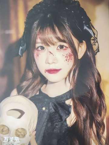 刘欣媛《鬼影重重》万圣节主题生写ver.B