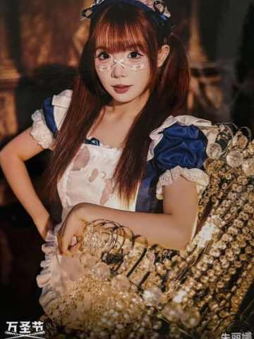 朱丽娜《鬼影重重》万圣节主题生写ver.A