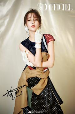 时装LOFFICIEL2019开年刊杂志海报