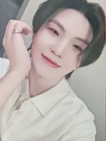 暴力熊联名卡 勋