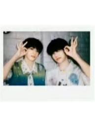 突围合照拍立得 函瑞浚铭