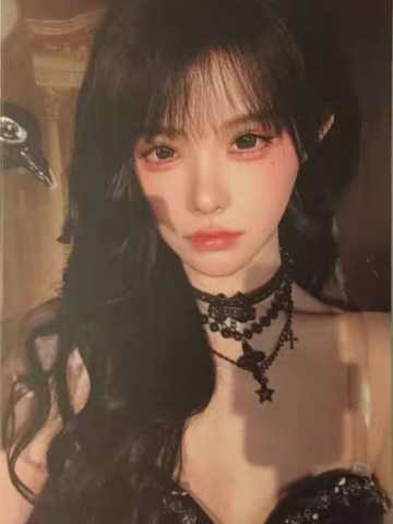 王睿琦《鬼影重重》万圣节主题小卡