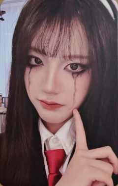 徐佳琳《鬼影重重》万圣节主题小卡