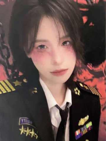 杨可璐《鬼影重重》万圣节主题小卡