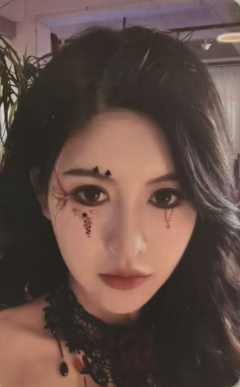 杨晔《鬼影重重》万圣节主题小卡